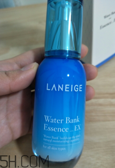 蘭芝補水小藍瓶是乳液嗎？用在哪一步？