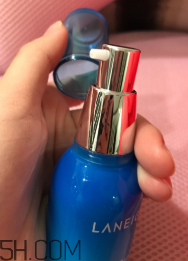 蘭芝補水小藍瓶是乳液嗎？用在哪一步？