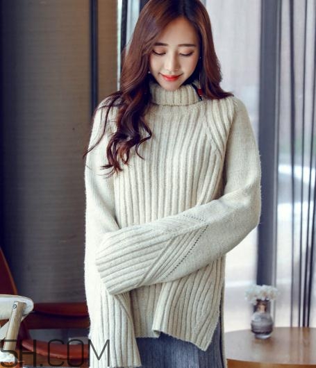 杏色和米白色哪個(gè)顯白？米白色和杏色的區(qū)別