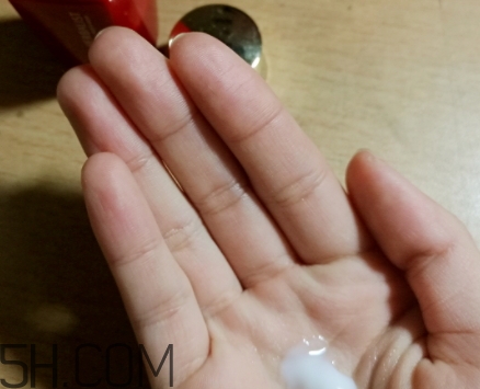 avenir艾文莉是什么牌子？高絲艾文莉和雪肌精哪個好？