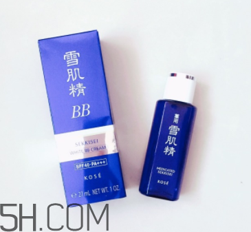 雪肌精化妝水適合干皮嗎？適合痘肌嗎？