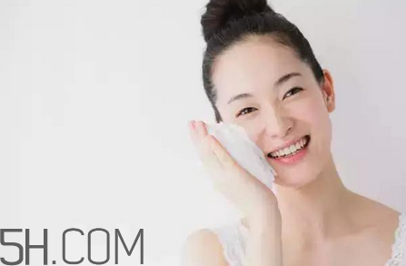 敏感肌膚用什么卸妝產(chǎn)品？臉上有紅血絲用什么卸妝？