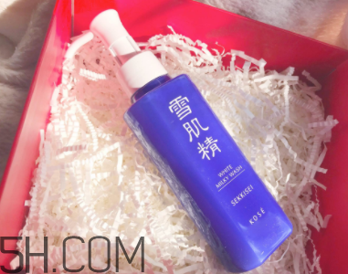 雪肌精柔凈洗顏乳有泡沫嗎？適合干皮嗎？