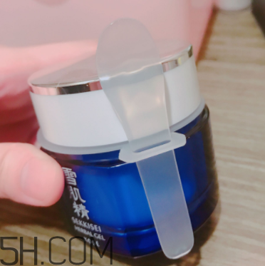雪肌精菁華凝霜什么成分？有什么功效？