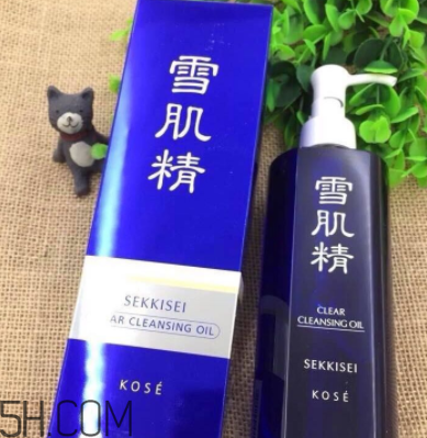 雪肌精卸妝油糊眼睛嗎？雪肌精卸妝油悶痘嗎？