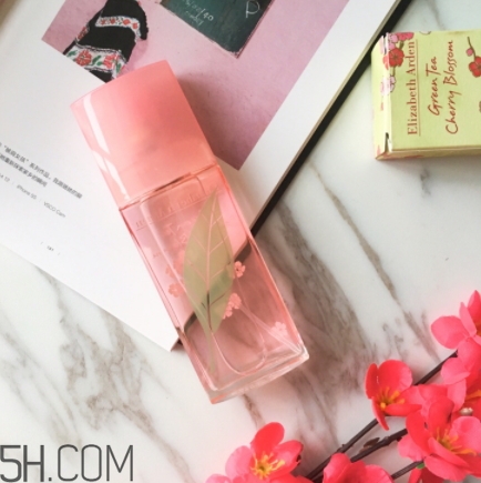 伊麗莎白雅頓綠茶櫻花香水好聞嗎？雅頓櫻花香水多少錢