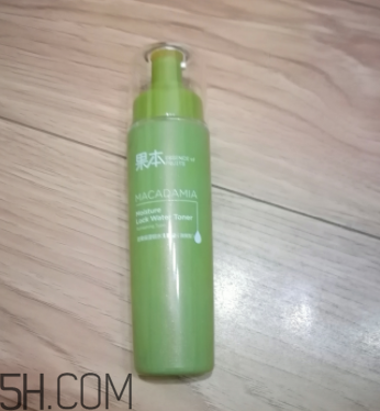 詩婷露雅堅果爽膚水什么功效？有幾種類型？