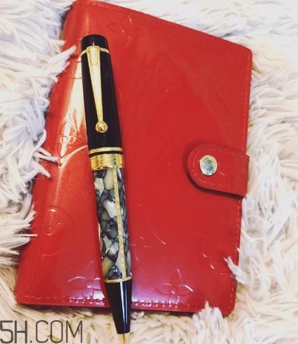 萬寶龍是哪個國家的品牌？萬寶龍是奢侈品嗎？