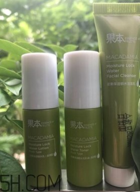 詩婷露雅堅果補水三件套油不油？秋冬適合用嗎？