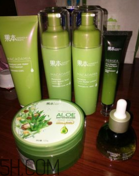 詩婷露雅堅(jiān)果保濕護(hù)膚品套裝使用心得_產(chǎn)品評測 詩婷露雅堅(jiān)果保濕護(hù)膚品套裝使用心得_產(chǎn)品評測