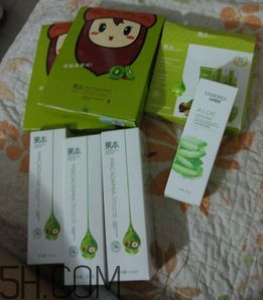 詩婷露雅堅(jiān)果保濕護(hù)膚品套裝使用心得_產(chǎn)品評測 詩婷露雅堅(jiān)果保濕護(hù)膚品套裝使用心得_產(chǎn)品評測