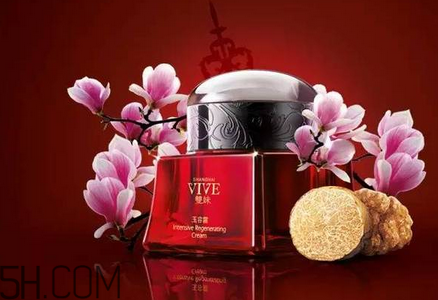 保濕效果好的護(hù)膚品有哪些？國(guó)產(chǎn)護(hù)膚品哪個(gè)牌子好用？