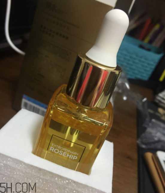 詩婷露雅至瑧精華油什么功效？適合油皮嗎？