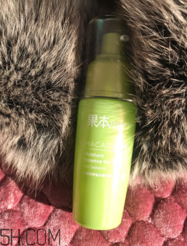 詩婷露雅保濕補(bǔ)水精華液使用心得_產(chǎn)品評(píng)測(cè)