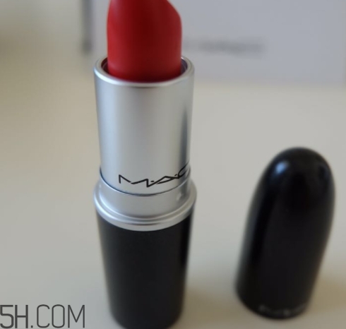 mac和tf口紅哪個(gè)好？mac魅可和tomford口紅對(duì)比