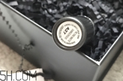 mac和紀(jì)梵?？诩t哪個(gè)好？mac魅可和紀(jì)梵?？诩t哪個(gè)貴？