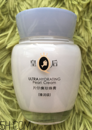 片仔癀珍珠膏夏天能用嗎？會不會很油？