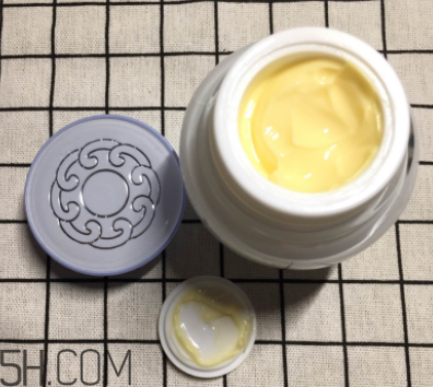 片仔癀珍珠膏能美白淡斑嗎？使用心得