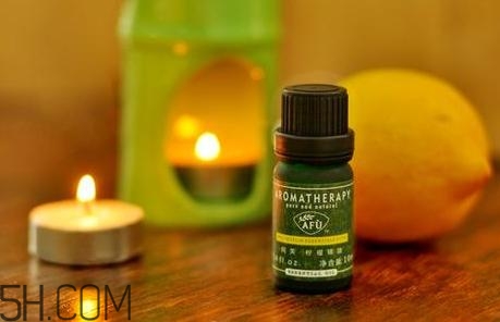 檸檬精油的功效有哪些？檸檬精油有什么功效？
