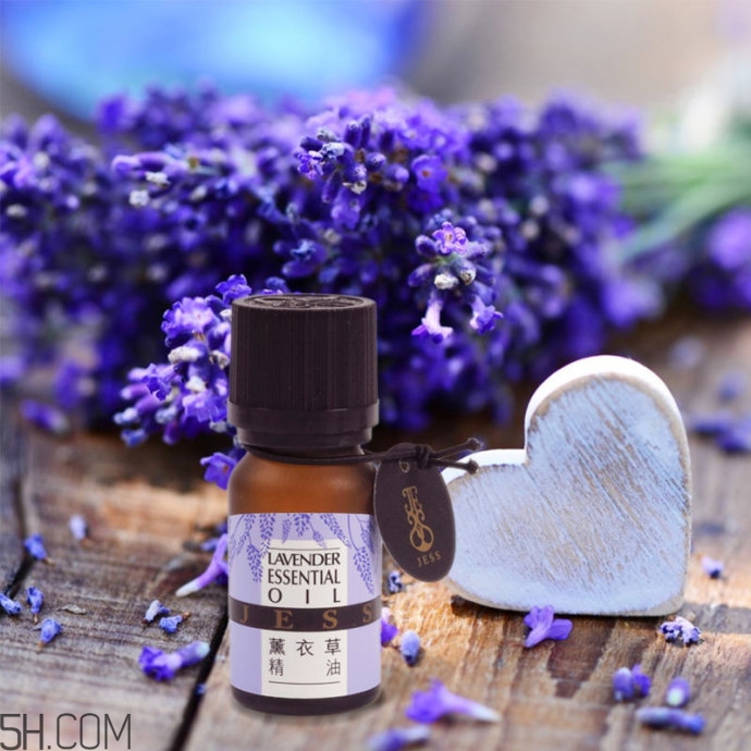 薰衣草精油泡腳的好處？薰衣草精油泡腳的方法？
