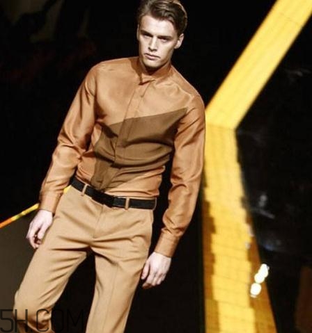 范思哲是哪個國家的品牌？范思哲是幾線奢侈品牌？