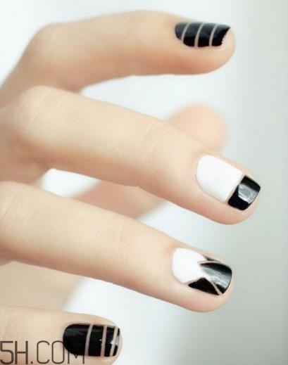 冬天涂什么指甲油好看？手黑涂什么指甲油好看？