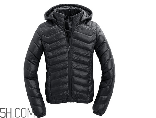 輕薄羽絨服保暖嗎？羽絨服的充絨量標準多少？