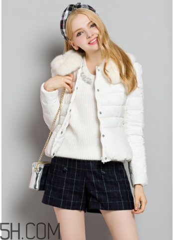 女裝羽絨服怎么保養(yǎng)？輕薄羽絨服怎么搭配？