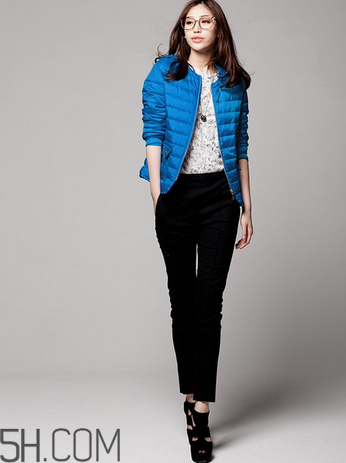 女裝羽絨服怎么保養(yǎng)？輕薄羽絨服怎么搭配？