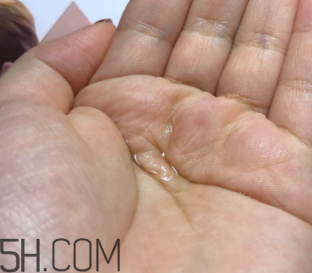 羽西蟲草新肌水有什么功效？適合什么膚質(zhì)？