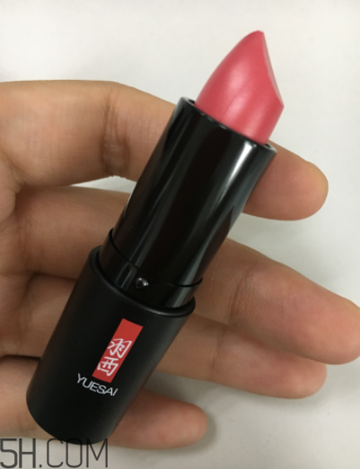 羽西蟲草口紅滋潤(rùn)嗎？哪個(gè)色號(hào)適合秋冬？