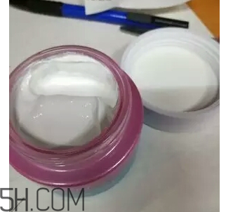 植美村素顏霜好用嗎？含有害成分嗎？
