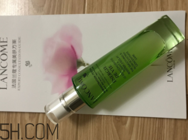 蘭蔻水光瓶適合什么年齡使用？蘭蔻水光瓶適合輕齡肌嗎？