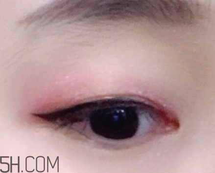 mac魅可人魚姬眼影日常嗎？mac魅可人魚姬眼影是什么顏色