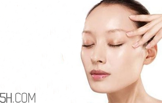 眼霜分幾種？眼霜和眼部精華一樣嗎？