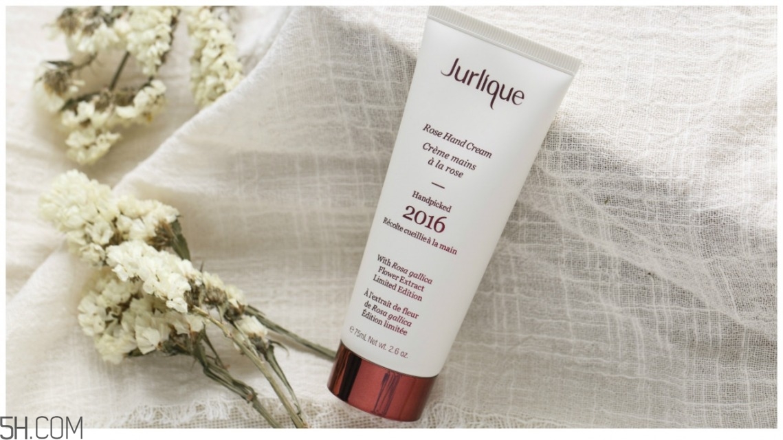 茱莉寇和歐舒丹護(hù)手霜使用對比 花王 歐舒丹 瑰珀翠護(hù)手霜測評 茱莉寇和歐舒丹護(hù)手霜使用對比 花王 歐舒丹 瑰珀翠護(hù)手霜測評