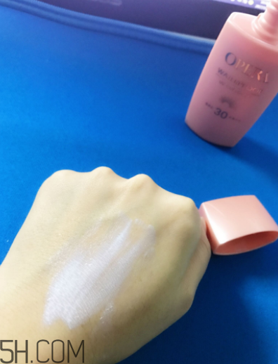 Opera防曬霜防水嗎？Opera防曬霜防汗嗎？