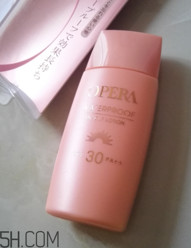 Opera防曬霜防水嗎？Opera防曬霜防汗嗎？