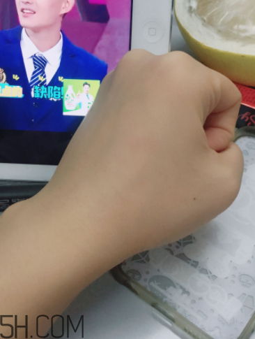瓷肌晶透雪肌潔面乳可以卸妝嗎？清潔力如何？