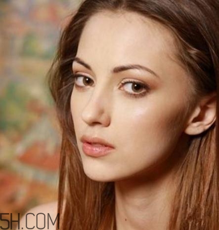 達(dá)拉斯隆鼻是什么材料？達(dá)拉斯隆鼻怎么樣？