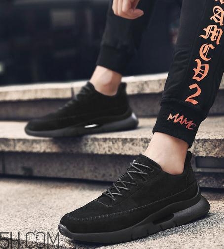 翻毛運(yùn)動鞋發(fā)白怎么辦？翻毛運(yùn)動鞋怎么打理？
