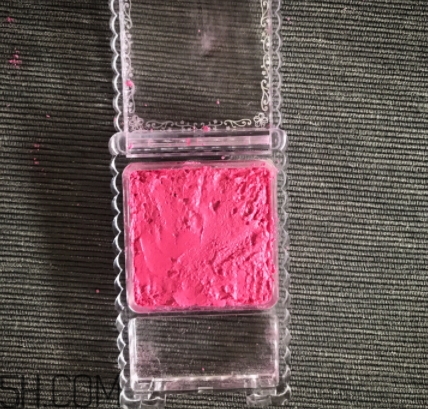 腮紅盤碎了怎么辦？腮紅盤摔碎了怎么修復