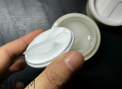 牛爾白玉蘭凍膜什么功效？牛爾白玉蘭凍膜熟齡肌適合嗎？