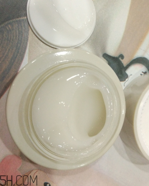 牛爾白玉蘭凍膜什么功效？牛爾白玉蘭凍膜熟齡肌適合嗎？