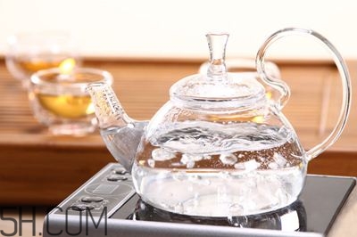 喝開水兌冷水好不好？開水兌冷水是陰陽水不宜喝嗎？