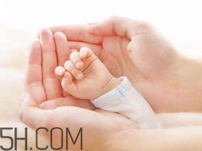 順產(chǎn)時(shí)吃什么補(bǔ)充體力？生孩子時(shí)可以吃東西嗎？