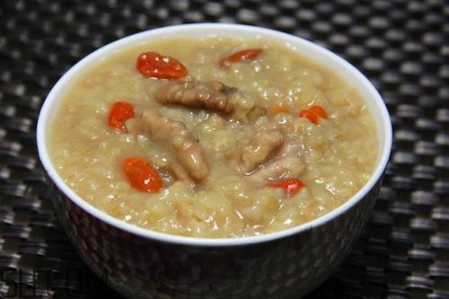 氣血不足和氣血充足都有什么表現(xiàn)？女人氣血不足該如何調(diào)理？