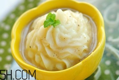上火牙疼煲什么湯好？輕松解決上火牙疼問題