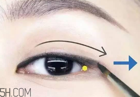 V型眼線怎么畫(huà)？V型眼線畫(huà)好美到冒泡