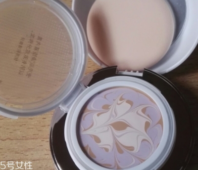 自然堂爆水小粉盒怎么樣？新品粉膏氣墊上市